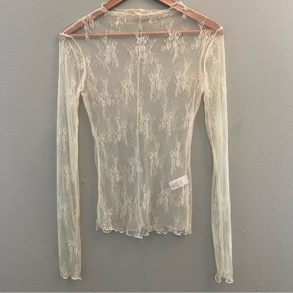 By Together Lace Long Sleeve Top - Picture 5 of 7